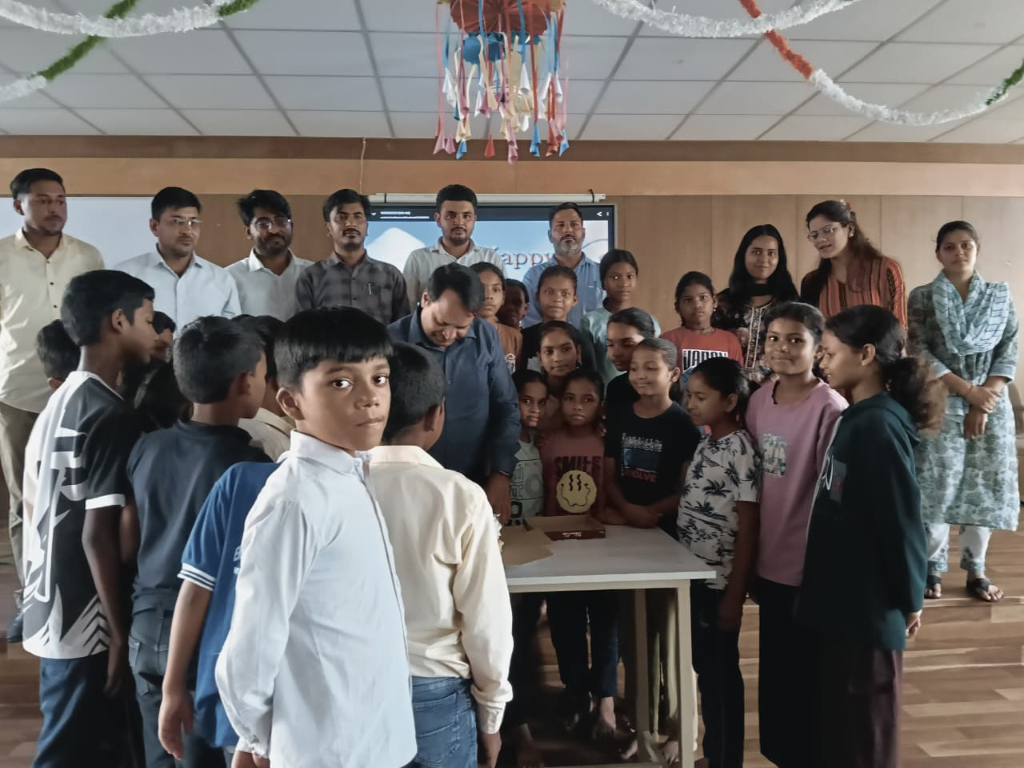 TEACHERS DAY CELEBRATION 2025 AND CAKE CUTTING BY PRINCIPAL SIR AND ALL STAFF OF EMRS SHAHDOL